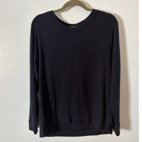 Lou & Grey Tops - Lou & Grey Navy Blue Signature Soft Sweatshirt Raglan Sleeve L Minimalist Cozy